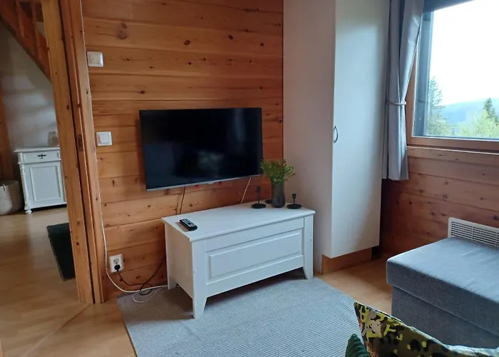 Huipunpuisto B, Pikku-Syoetteen Hissilippu Sekae Saehkoeauton Lataaminen Sisaeltyvaet Vuokraan 度假居 *